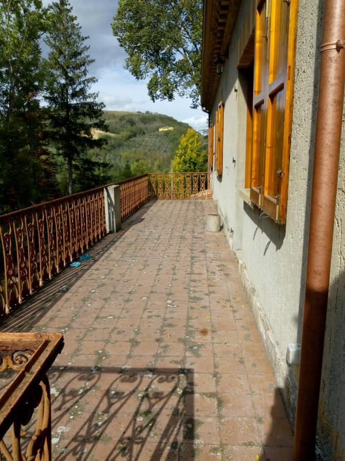 Апартаменты Casale La Pineta Mombaroccio Экстерьер фото