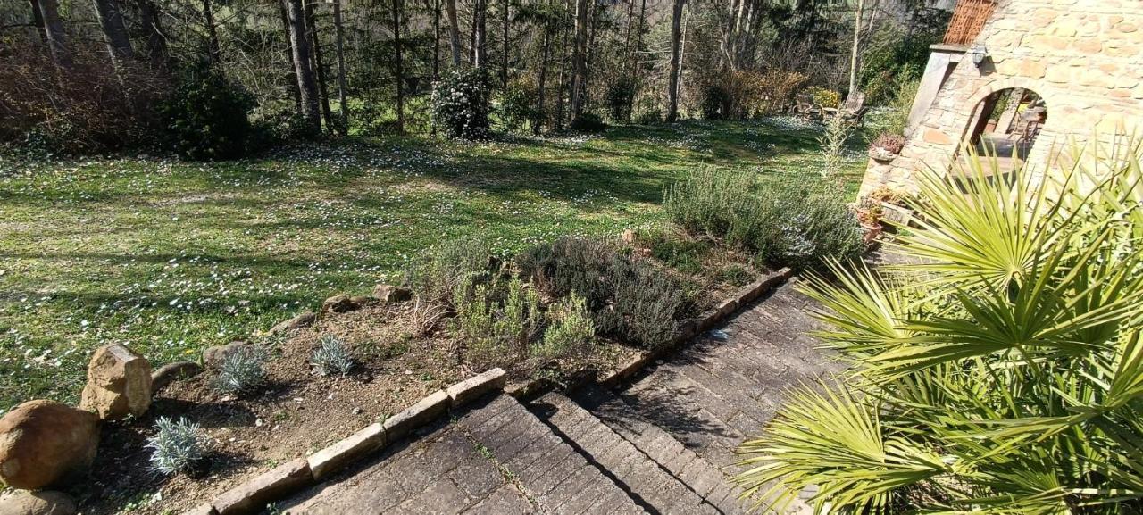 Апартаменты Casale La Pineta Mombaroccio Экстерьер фото